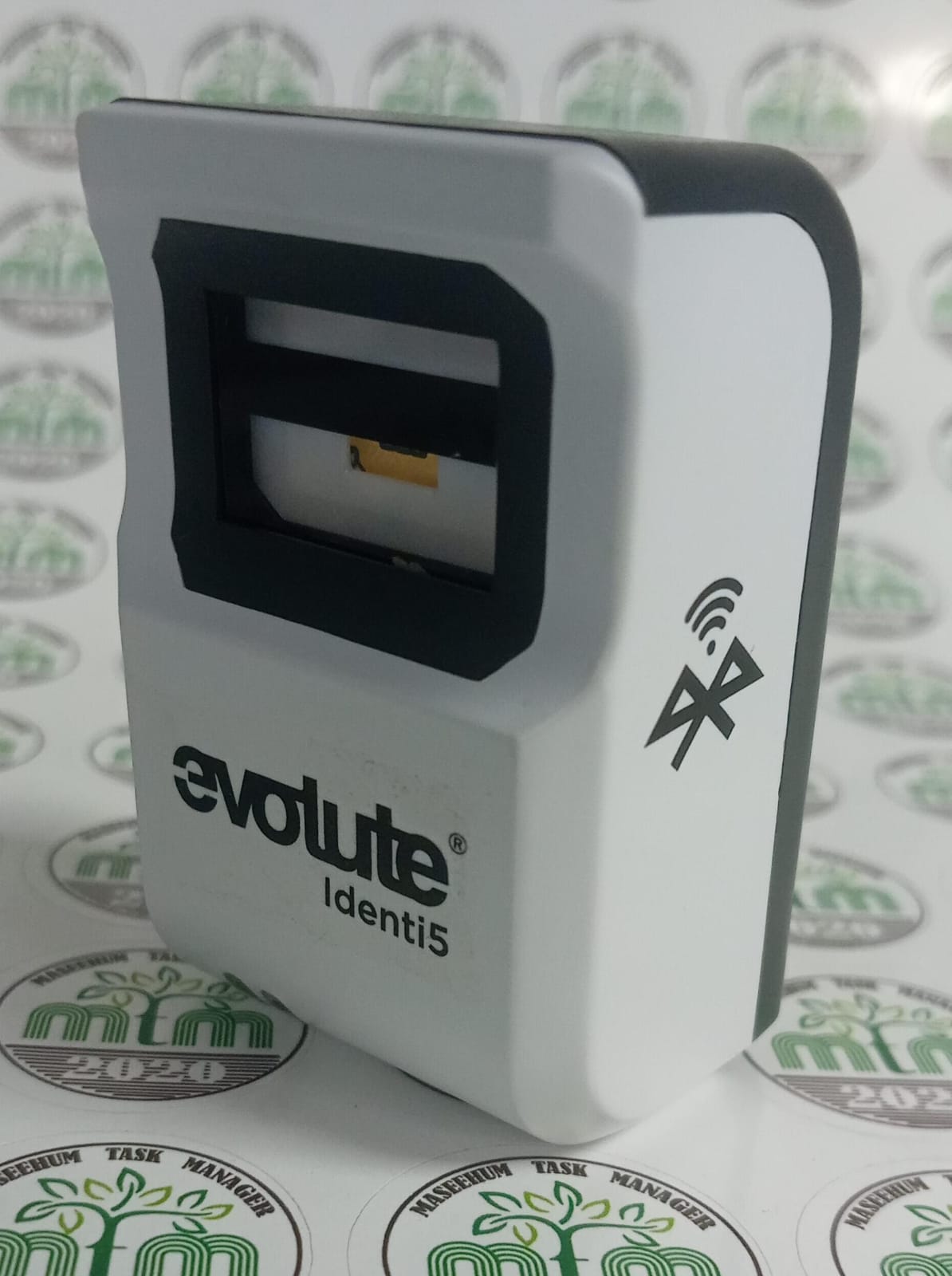 L1 Evolute Identi5 Bluetooth Biometric Identification Device